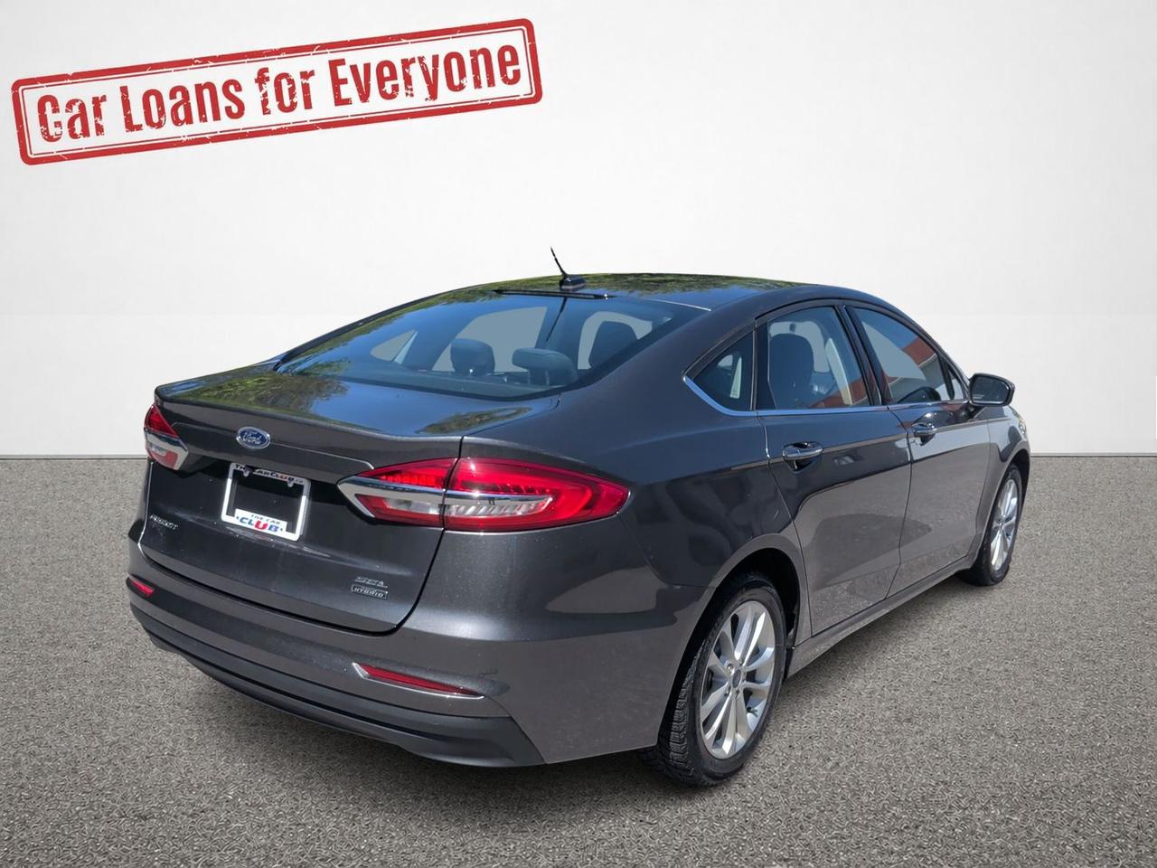 2020 Ford Fusion Energi SEL Photo4