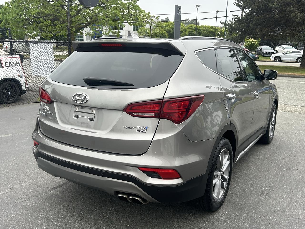 2018 Hyundai Santa Fe Sport 2.0T Limited AWD Photo