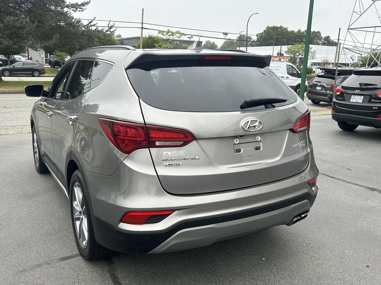 2018 Hyundai Santa Fe Sport 2.0T Limited AWD - Photo #3