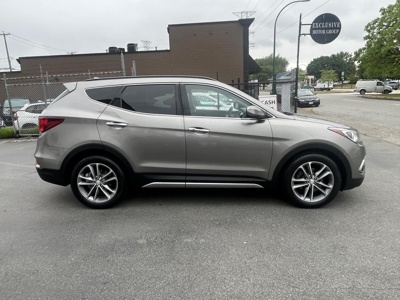 2018 Hyundai Santa Fe Sport 2.0T Limited AWD Photo