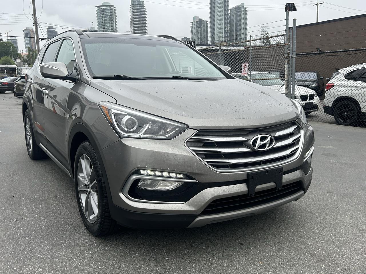 2018 Hyundai Santa Fe Sport 2.0T Limited AWD - Photo #4