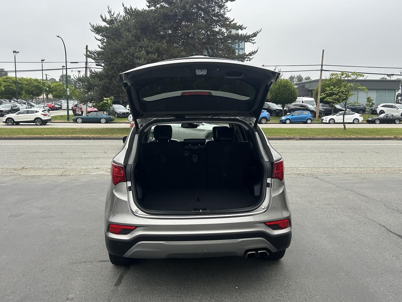 2018 Hyundai Santa Fe Sport 2.0T Limited AWD Photo