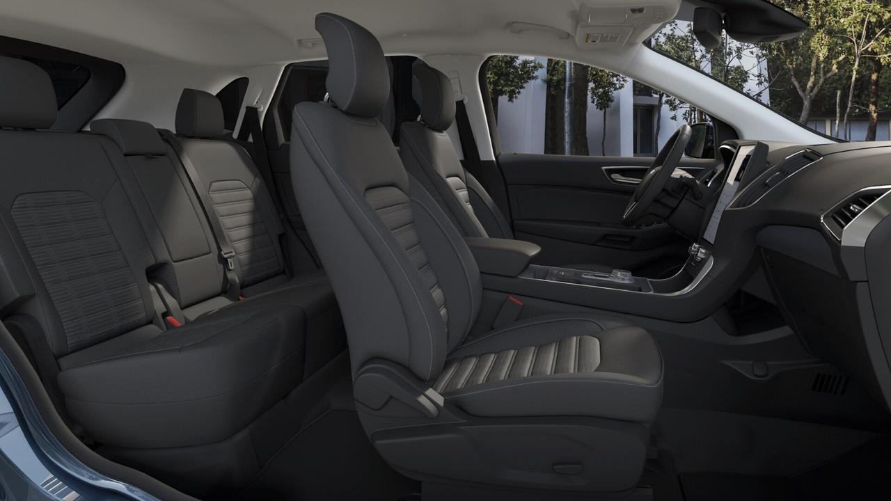 2023 Ford Edge SEL Photo