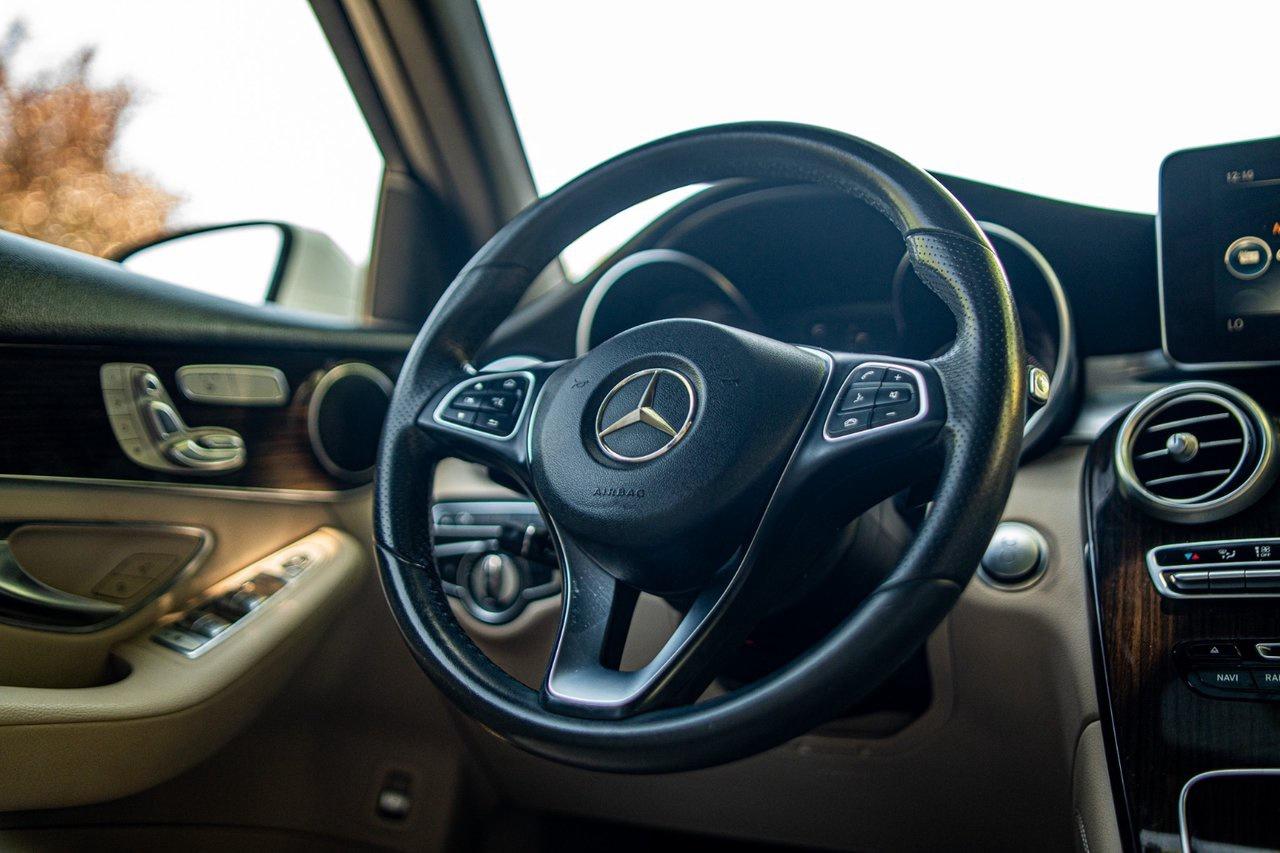 2018 Mercedes-Benz GLC GLC 300 Photo