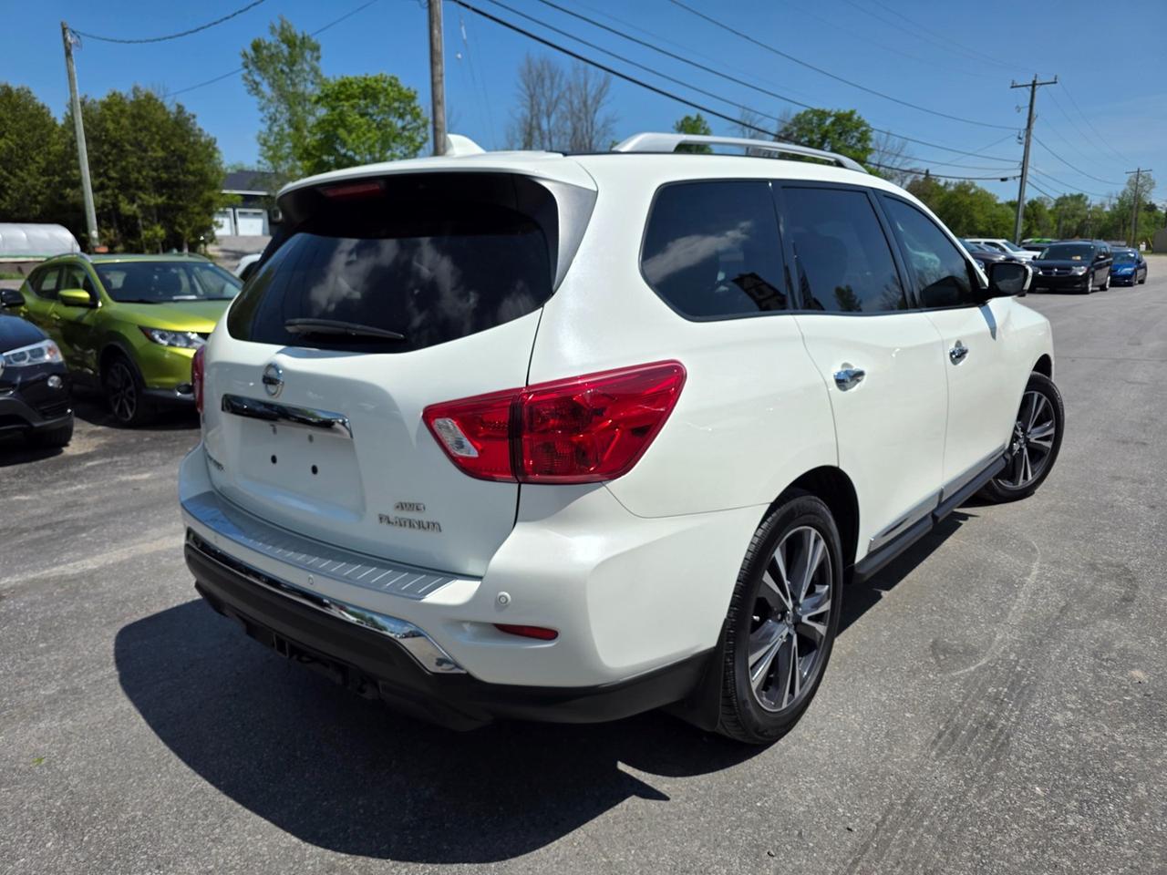 2019 Nissan Pathfinder Platinum 4WD Photo4