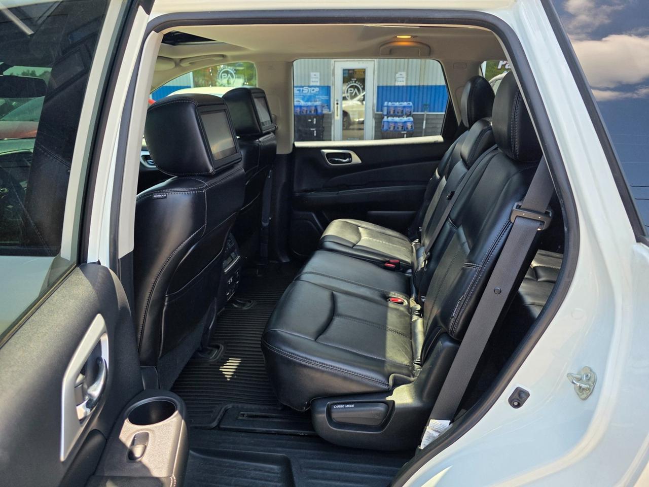 2019 Nissan Pathfinder Platinum 4WD Photo