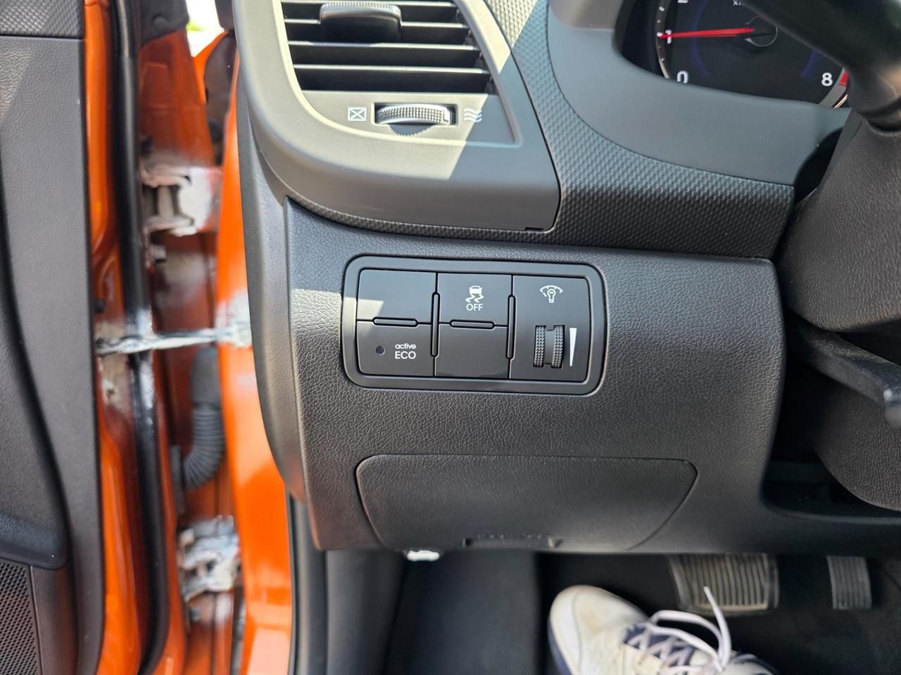 2016 Hyundai Accent SE Photo