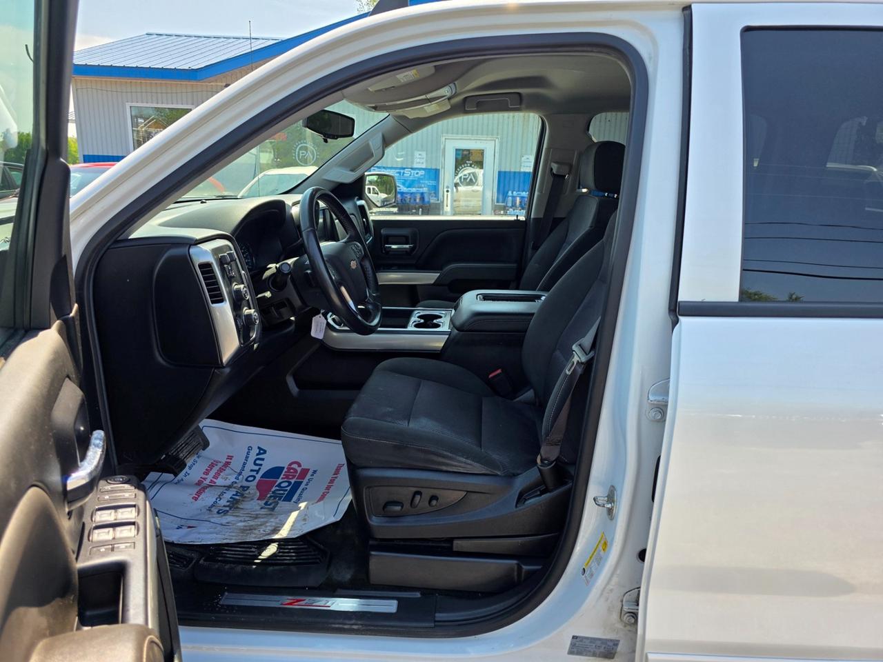 2017 Chevrolet Silverado 1500 LT Photo