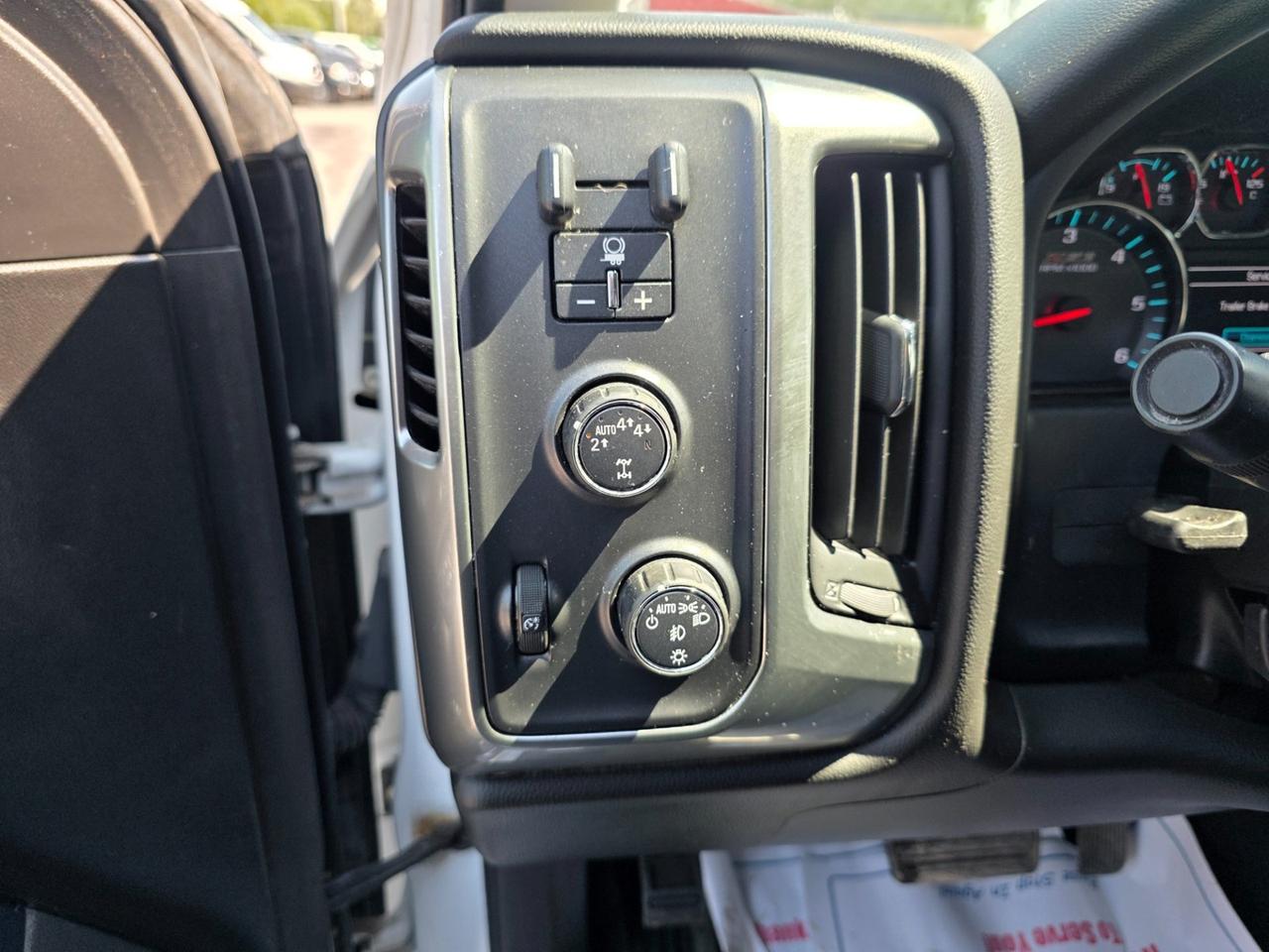 2017 Chevrolet Silverado 1500 LT Photo
