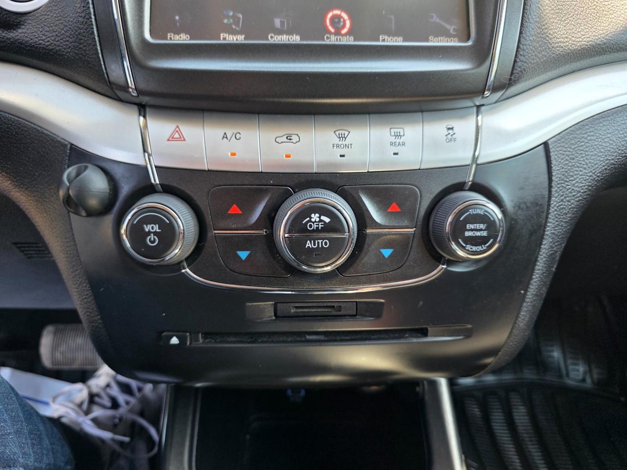 2017 Dodge Journey SE Photo