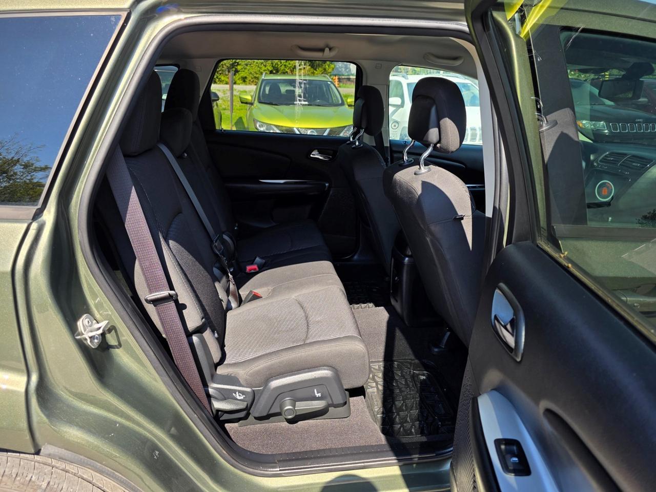 2017 Dodge Journey SE Photo