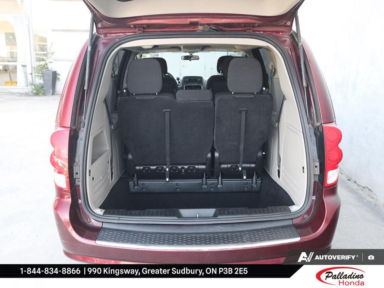 2017 Dodge Grand Caravan SXT Photo
