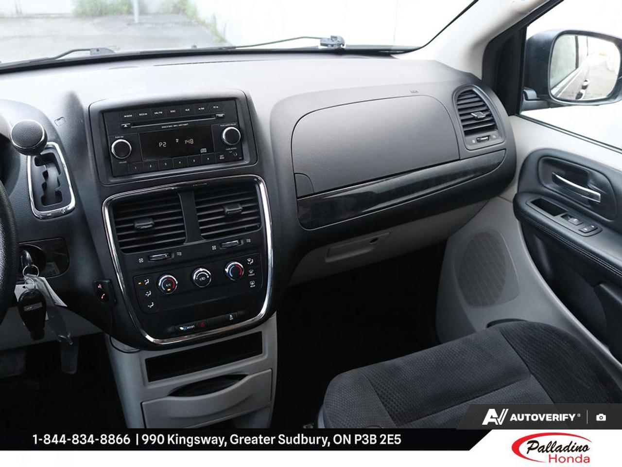 2017 Dodge Grand Caravan SXT Photo
