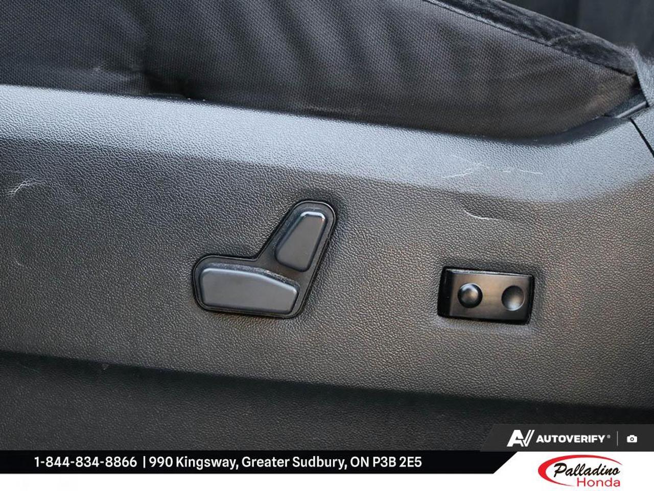2017 Dodge Grand Caravan SXT Photo