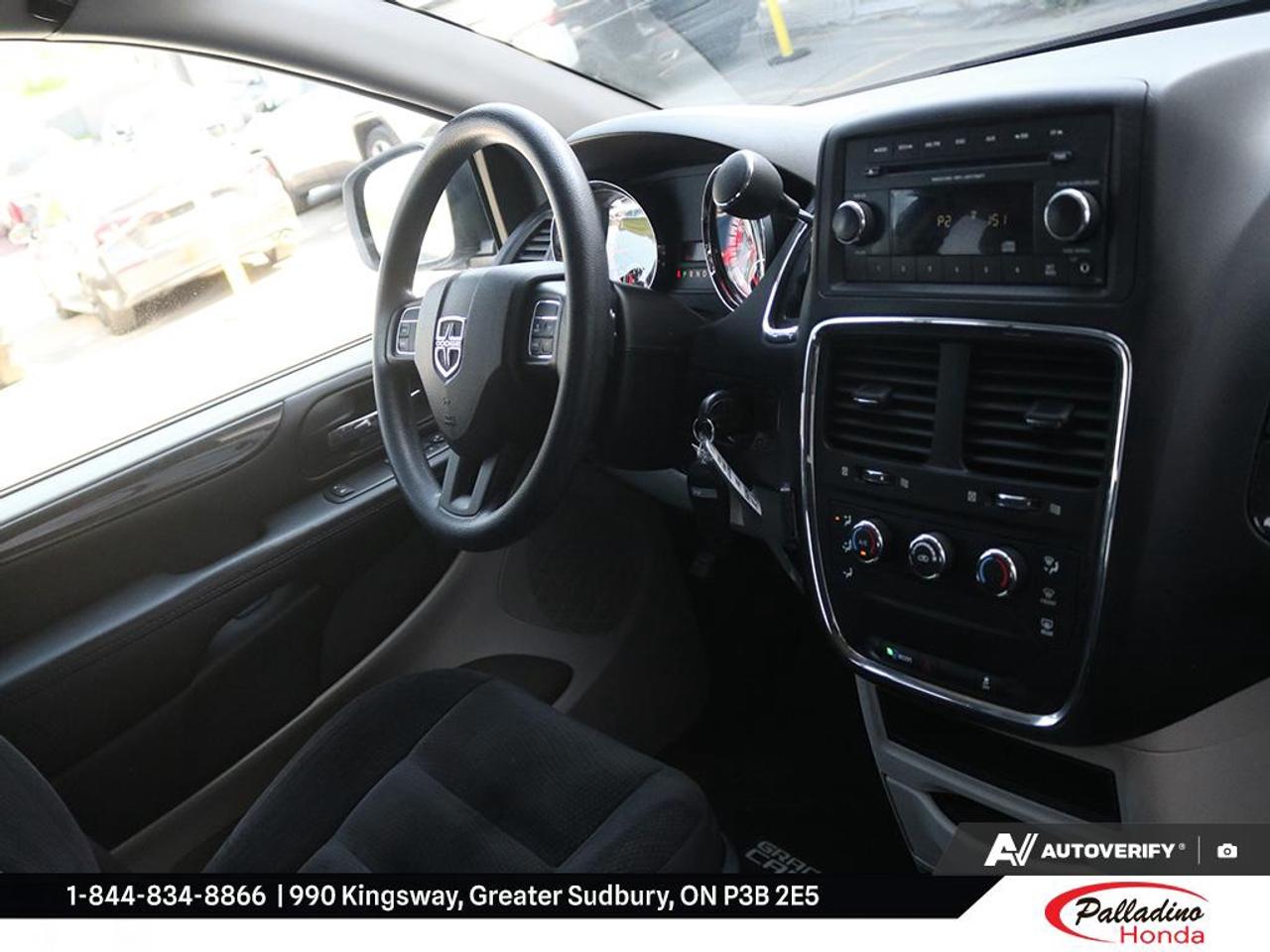 2017 Dodge Grand Caravan SXT Photo