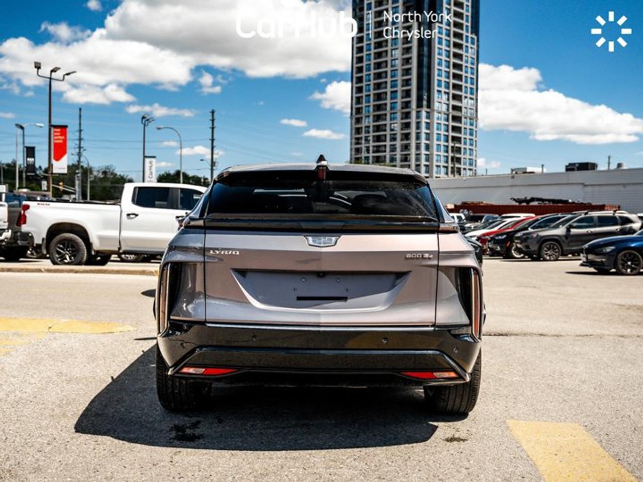 2024 Cadillac LYRIQ Tech Panoroof Heated Seats Navi Apple CarPlay Android Auto Photo