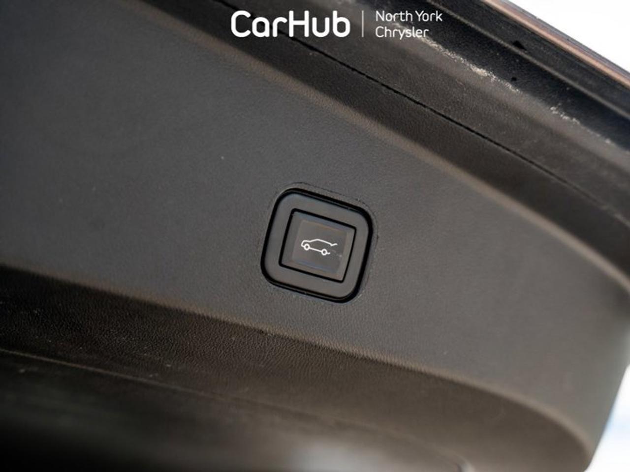 2024 Cadillac LYRIQ Tech Panoroof Heated Seats Navi Apple CarPlay Android Auto Photo