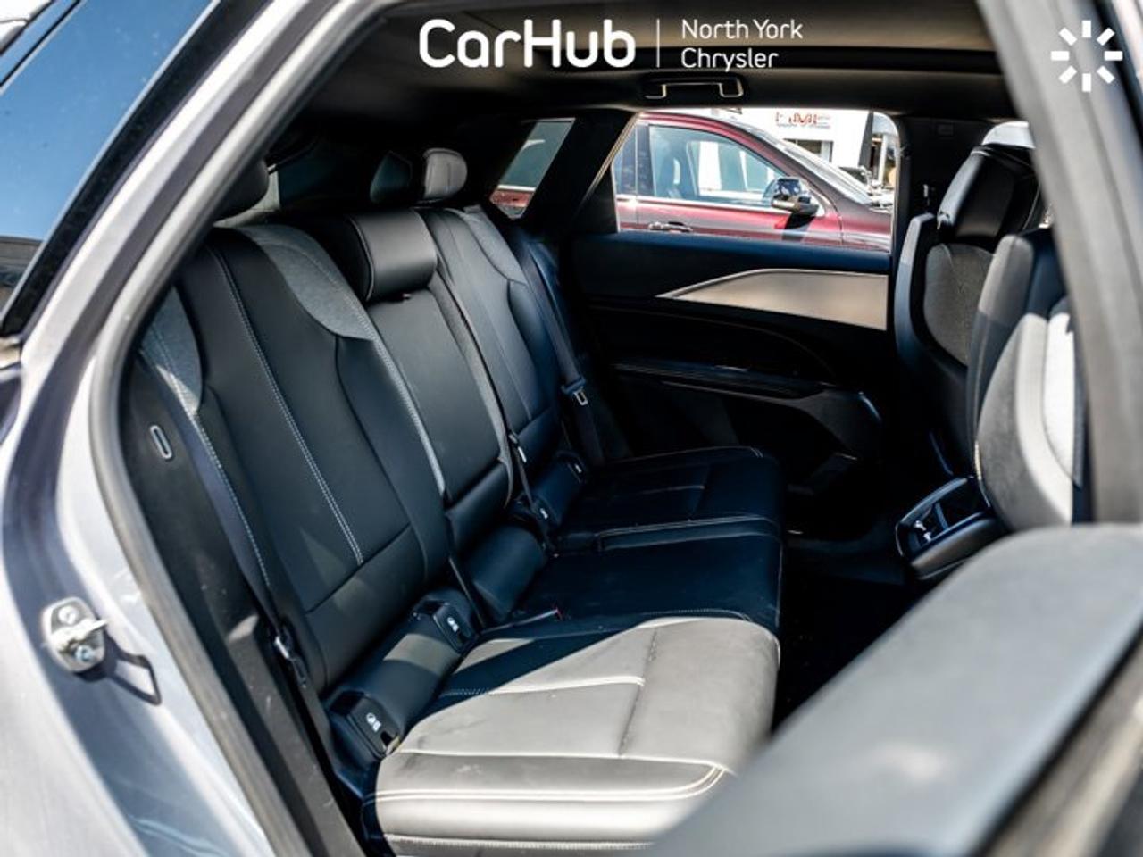 2024 Cadillac LYRIQ Tech Panoroof Heated Seats Navi Apple CarPlay Android Auto Photo