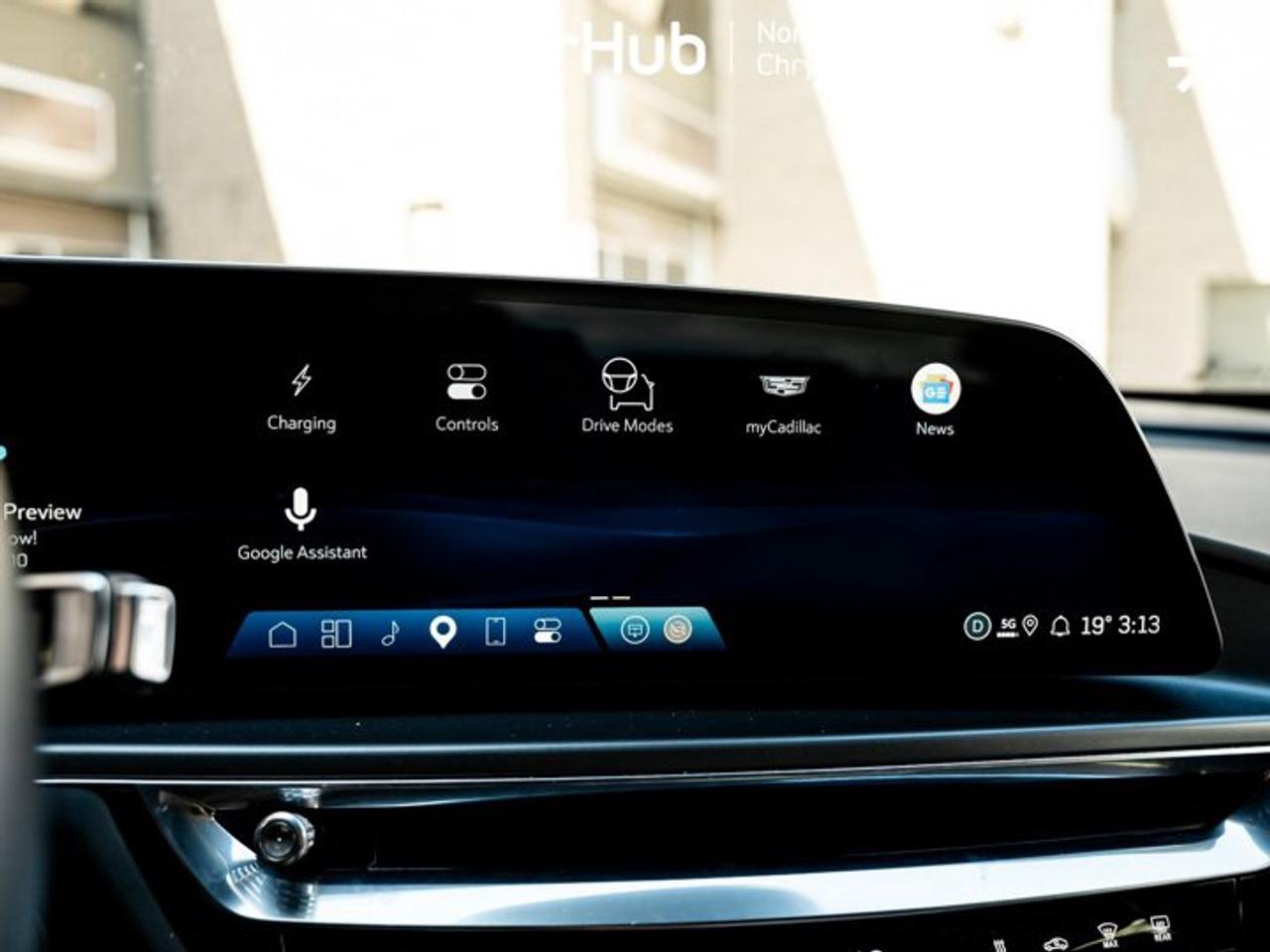 2024 Cadillac LYRIQ Tech Panoroof Heated Seats Navi Apple CarPlay Android Auto Photo
