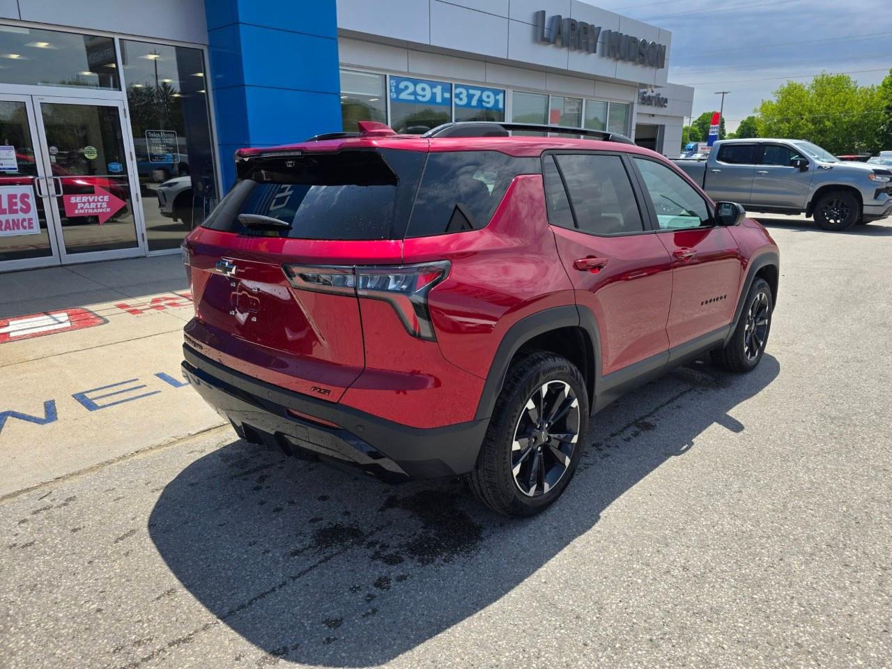 2026 Chevrolet Equinox AWD RS Photo2