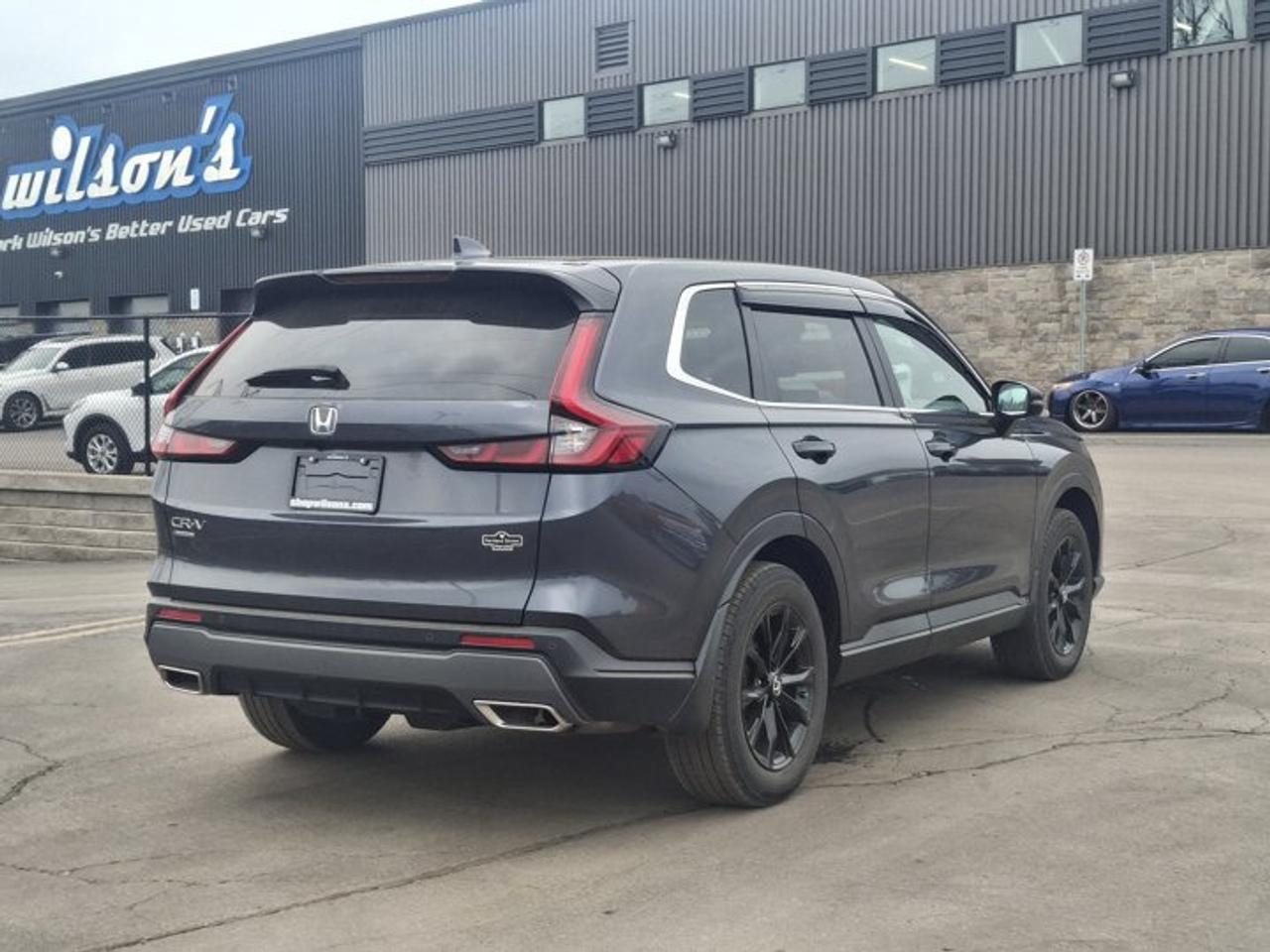 2025 Honda CR-V Hybrid EX-L AWD | Leather | Sunroof | Adaptive Cruise | Heated Wheel + Seats | Power Seats | and More ! Photo