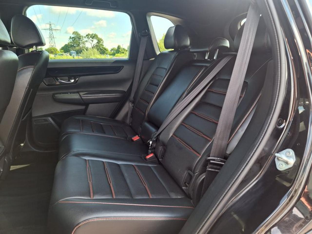 2024 Honda CR-V Hybrid Touring AWD | Leather | Sunroof | Nav | Bose | Adaptive Cruise | Heated Wheel + Seats | and More ! Photo