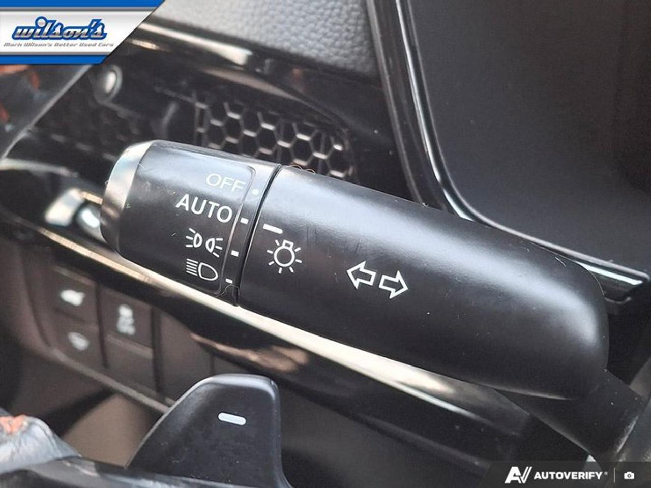 2024 Honda CR-V Hybrid Touring AWD | Leather | Sunroof | Nav | Bose | Adaptive Cruise | Heated Wheel + Seats | and More ! Photo