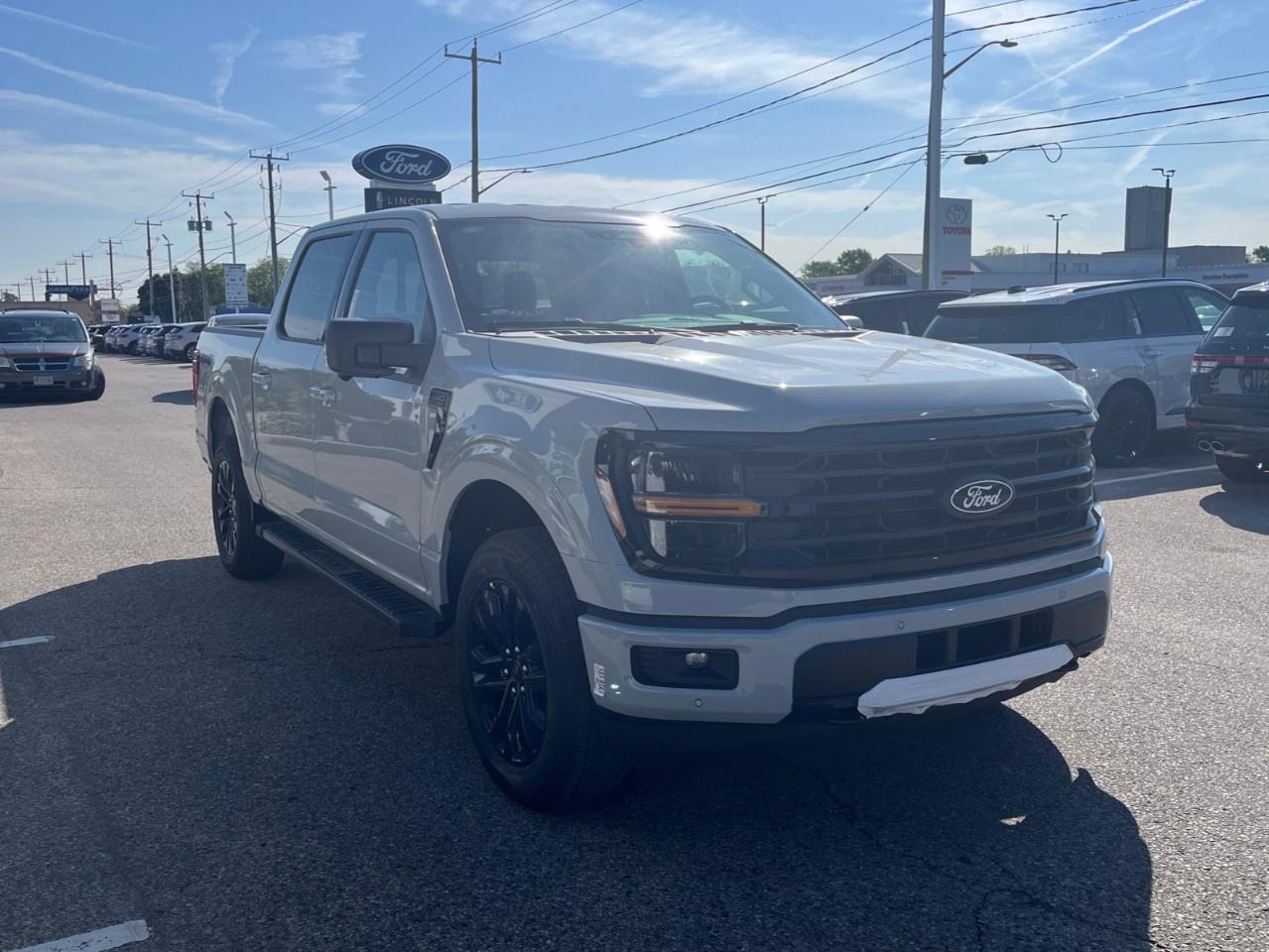 2026 Ford F-150 XLT 4WD SuperCrew 5.5' Box Photo