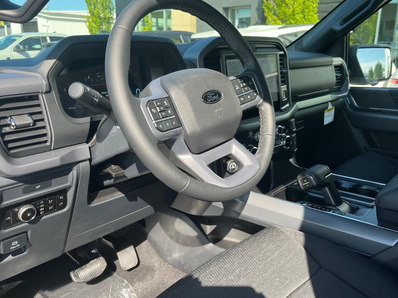 2026 Ford F-150 XLT 4WD SuperCrew 5.5' Box Photo
