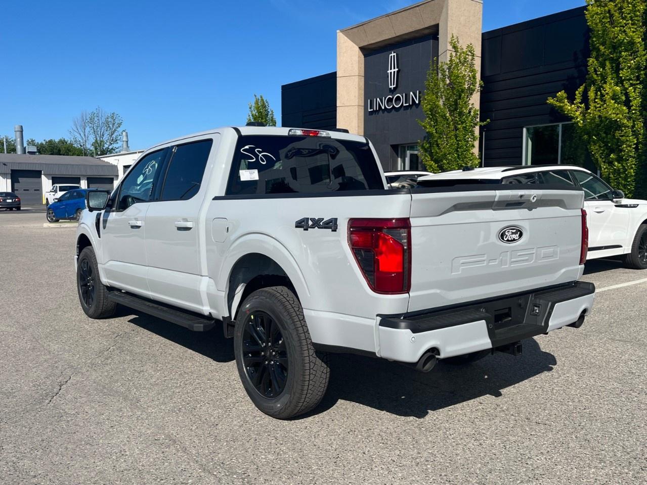 2026 Ford F-150 XLT 4WD SuperCrew 5.5' Box Photo2