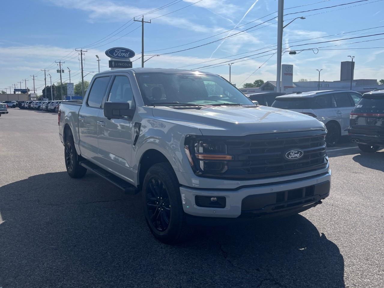 2026 Ford F-150 XLT 4WD SuperCrew 5.5' Box Photo
