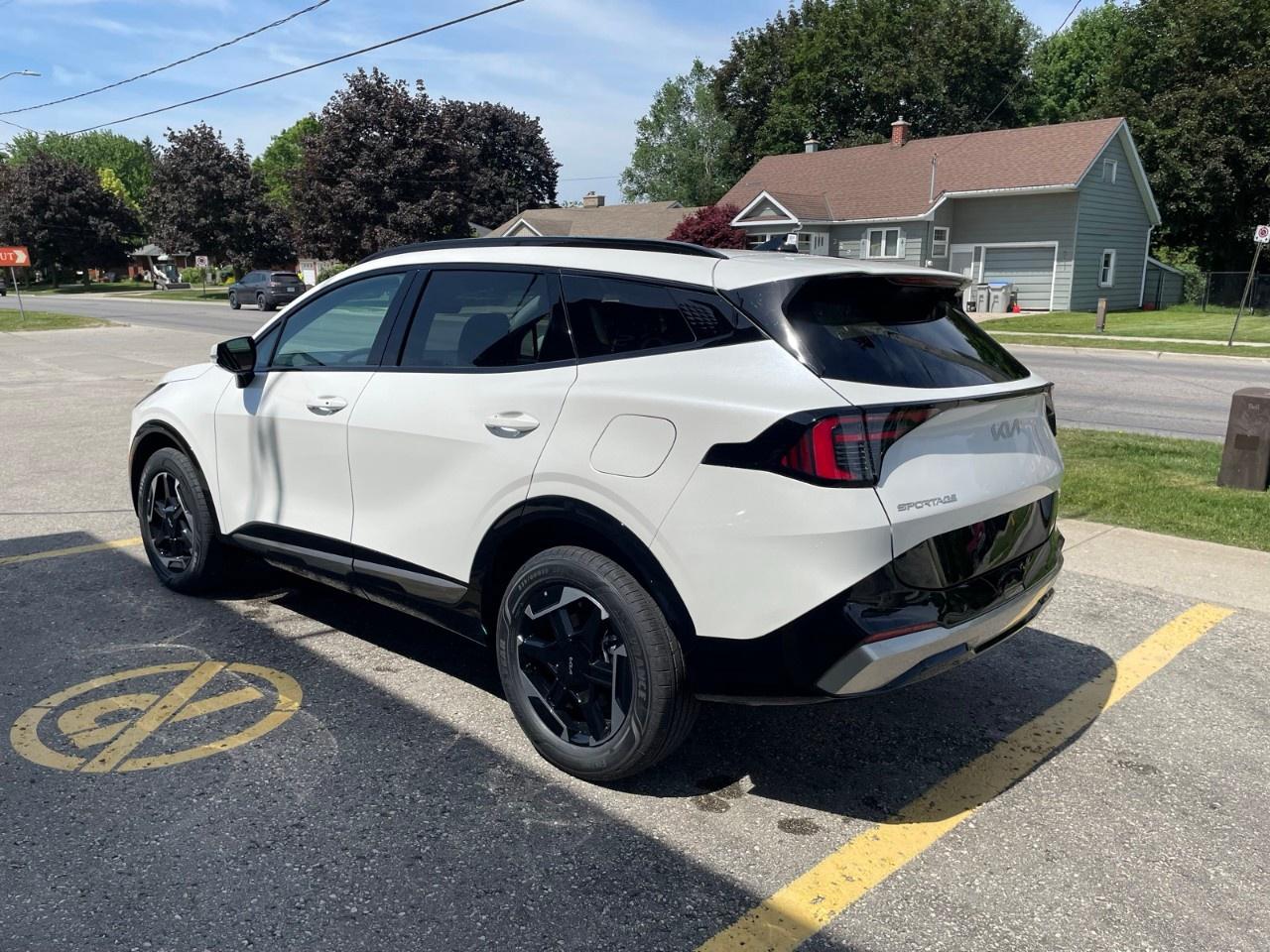 2026 Kia Sportage Hybrid EX Premium AWD Photo