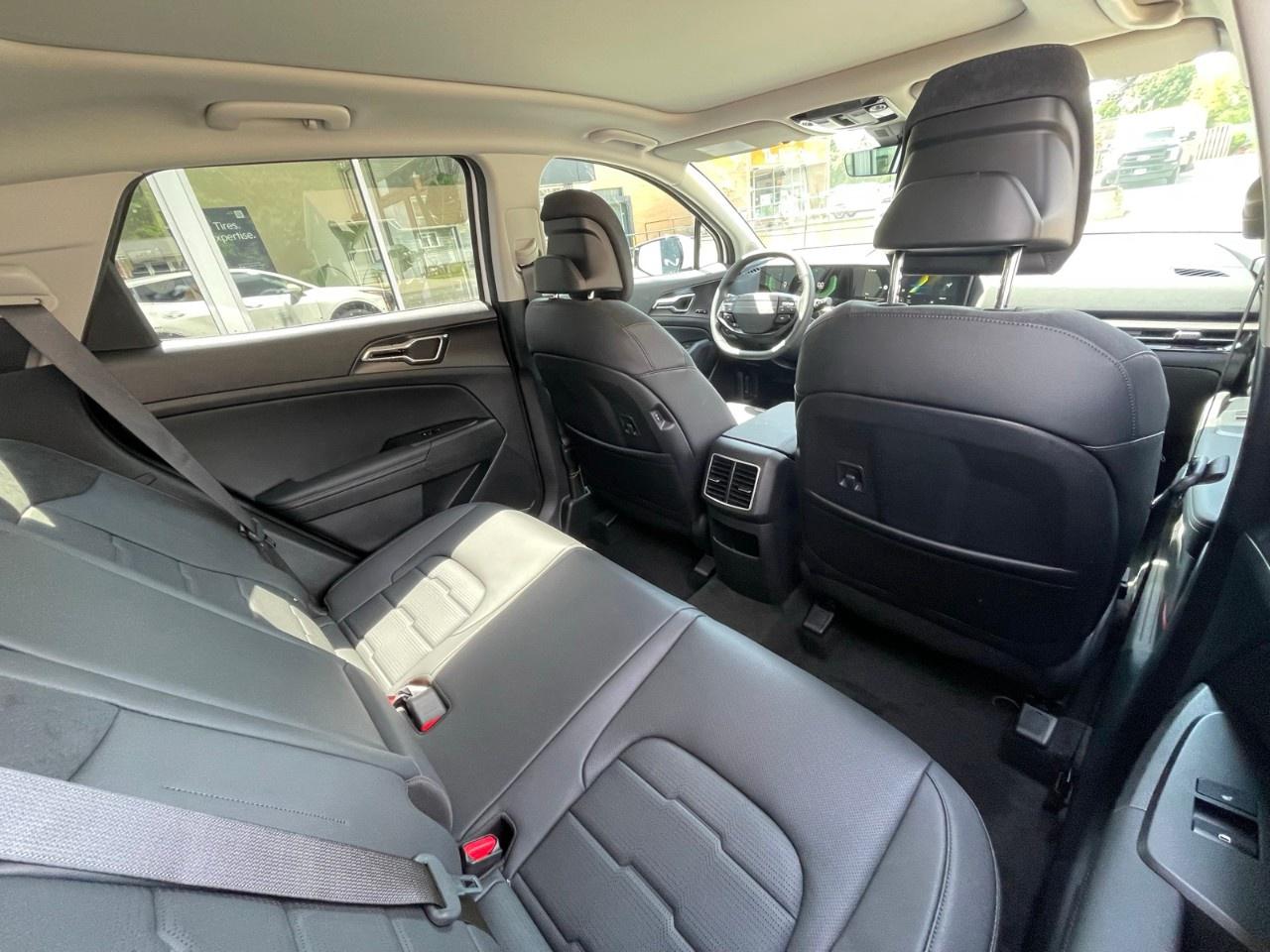 2026 Kia Sportage Hybrid EX Premium AWD Photo