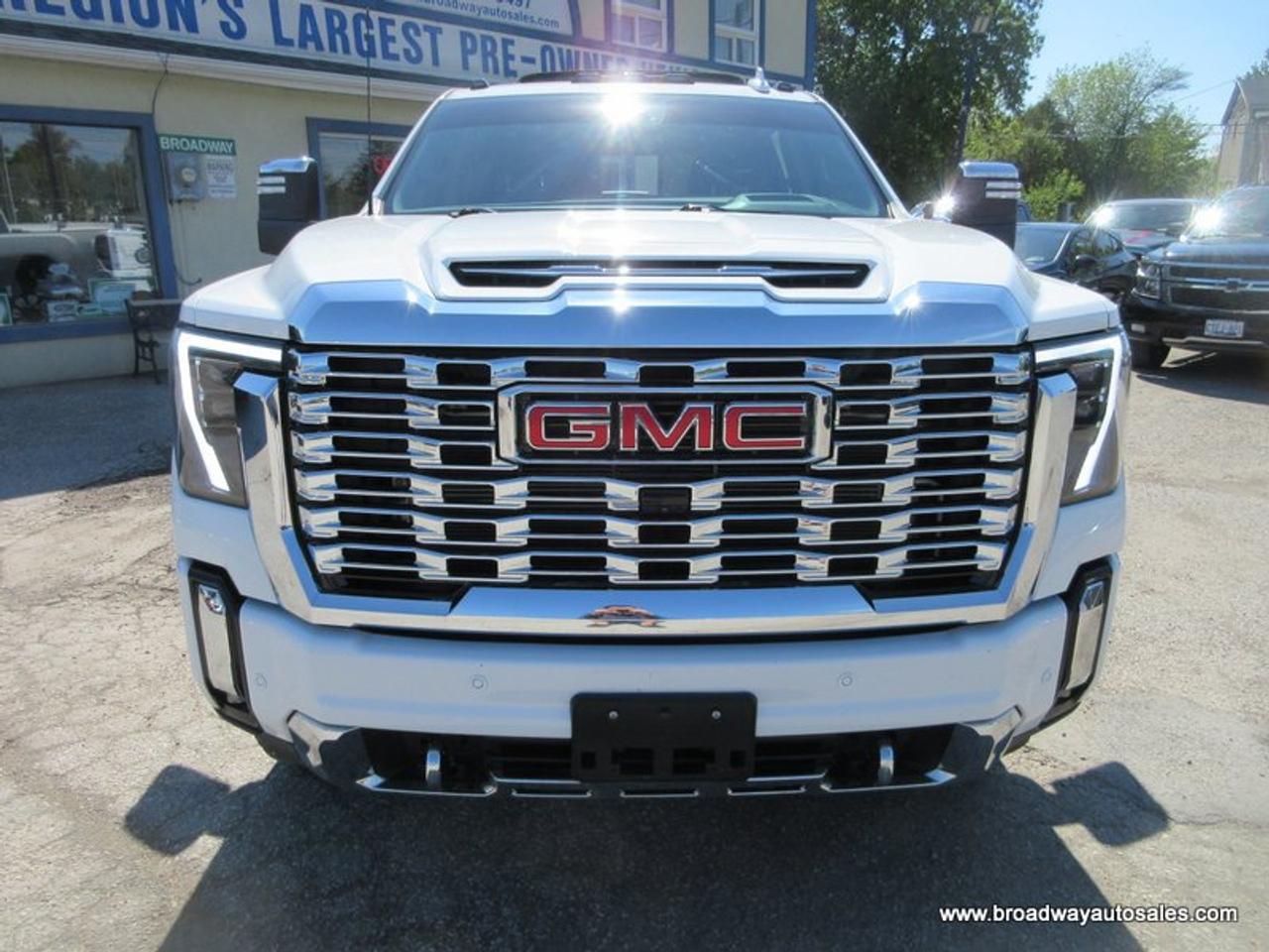 2024 GMC Sierra 2500 3/4 TON DENALI-PACKAGE 5 PASSENGER 6.6L - DURAMAX.. 4X4.. CREW-CAB.. 6.6-FOOT-BOX.. POWER SUNROOF.. LEATHER.. HEATED/AC SEATS.. POWER MIRRORS.. Photo4