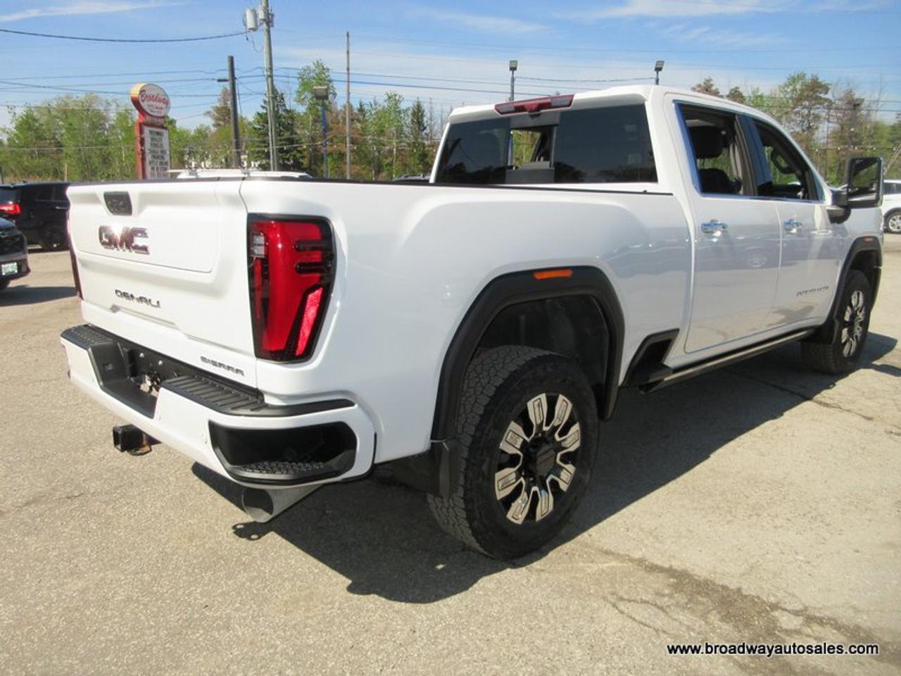 2024 GMC Sierra 2500 3/4 TON DENALI-PACKAGE 5 PASSENGER 6.6L - DURAMAX.. 4X4.. CREW-CAB.. 6.6-FOOT-BOX.. POWER SUNROOF.. LEATHER.. HEATED/AC SEATS.. POWER MIRRORS.. Photo