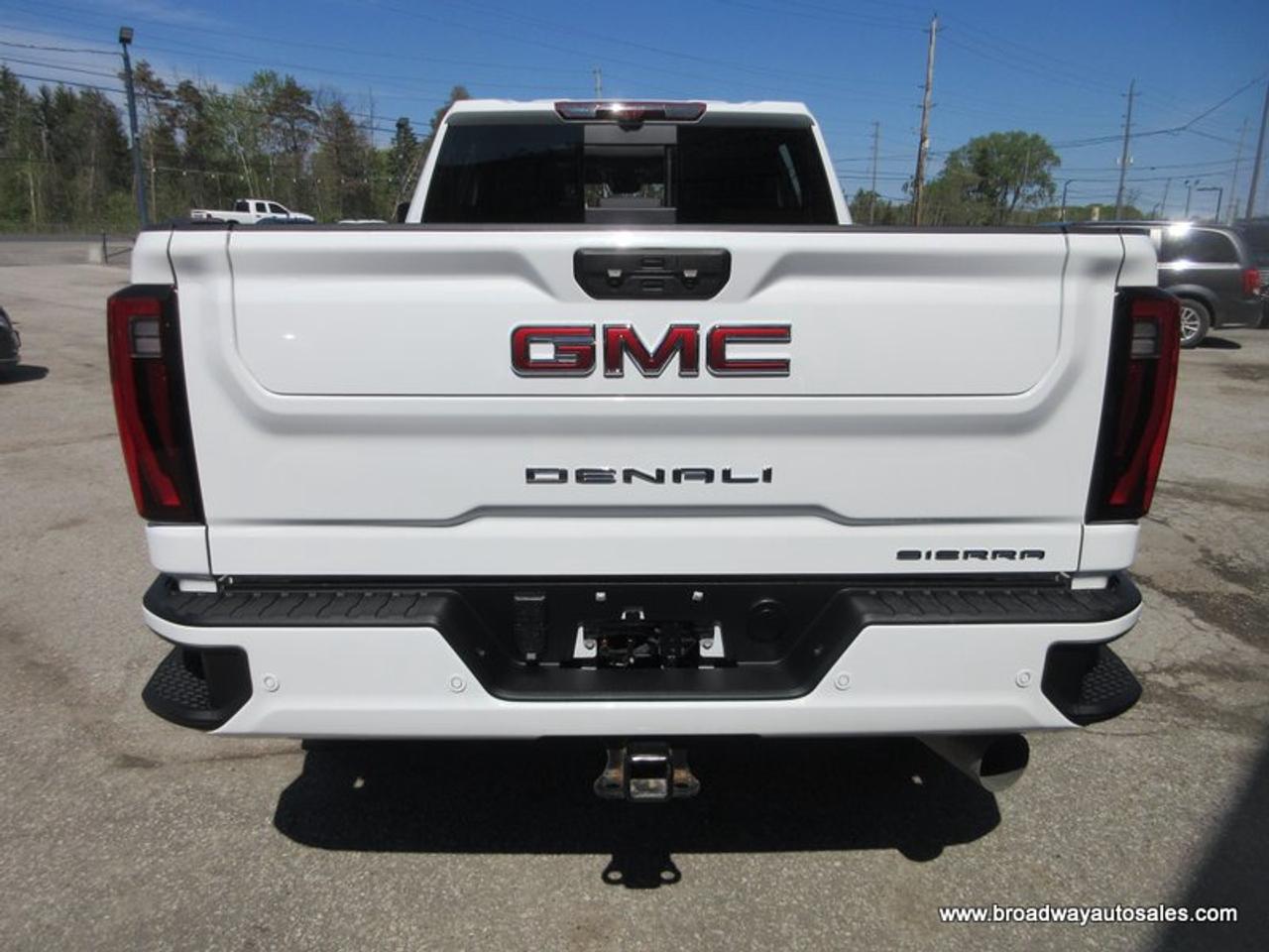 2024 GMC Sierra 2500 3/4 TON DENALI-PACKAGE 5 PASSENGER 6.6L - DURAMAX.. 4X4.. CREW-CAB.. 6.6-FOOT-BOX.. POWER SUNROOF.. LEATHER.. HEATED/AC SEATS.. POWER MIRRORS.. Photo
