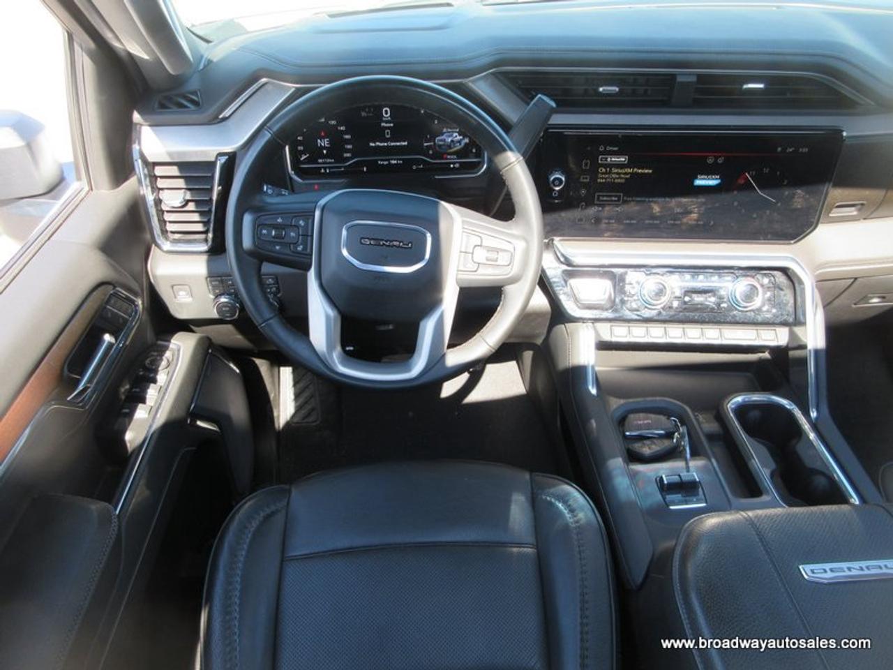 2024 GMC Sierra 2500 3/4 TON DENALI-PACKAGE 5 PASSENGER 6.6L - DURAMAX.. 4X4.. CREW-CAB.. 6.6-FOOT-BOX.. POWER SUNROOF.. LEATHER.. HEATED/AC SEATS.. POWER MIRRORS.. Photo