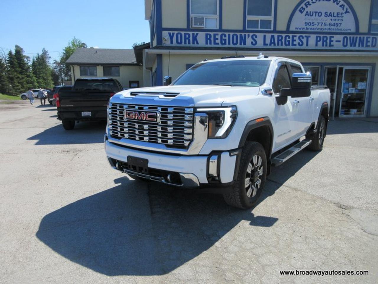 2024 GMC Sierra 2500 3/4 TON DENALI-PACKAGE 5 PASSENGER 6.6L - DURAMAX.. 4X4.. CREW-CAB.. 6.6-FOOT-BOX.. POWER SUNROOF.. LEATHER.. HEATED/AC SEATS.. POWER MIRRORS.. Photo2