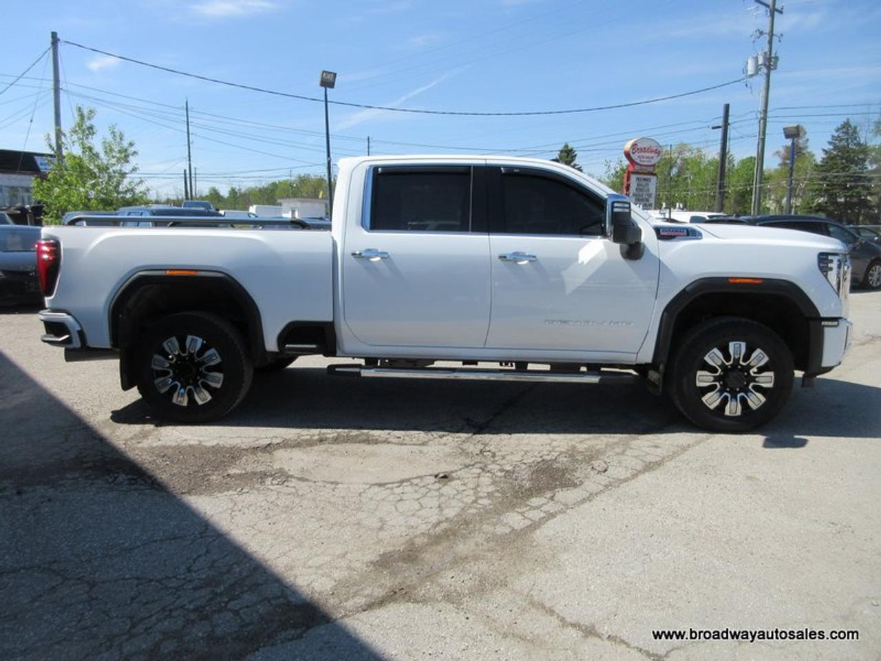 2024 GMC Sierra 2500 3/4 TON DENALI-PACKAGE 5 PASSENGER 6.6L - DURAMAX.. 4X4.. CREW-CAB.. 6.6-FOOT-BOX.. POWER SUNROOF.. LEATHER.. HEATED/AC SEATS.. POWER MIRRORS.. Photo