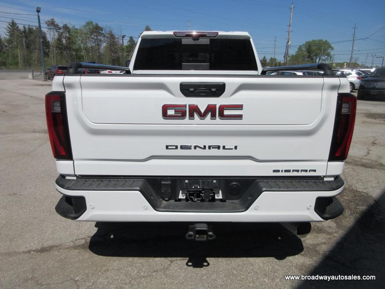 2024 GMC Sierra 2500 3/4 TON DENALI-PACKAGE 5 PASSENGER 6.6L - DURAMAX.. 4X4.. CREW-CAB.. 6.6-FOOT-BOX.. POWER SUNROOF.. LEATHER.. HEATED/AC SEATS.. POWER MIRRORS.. Photo