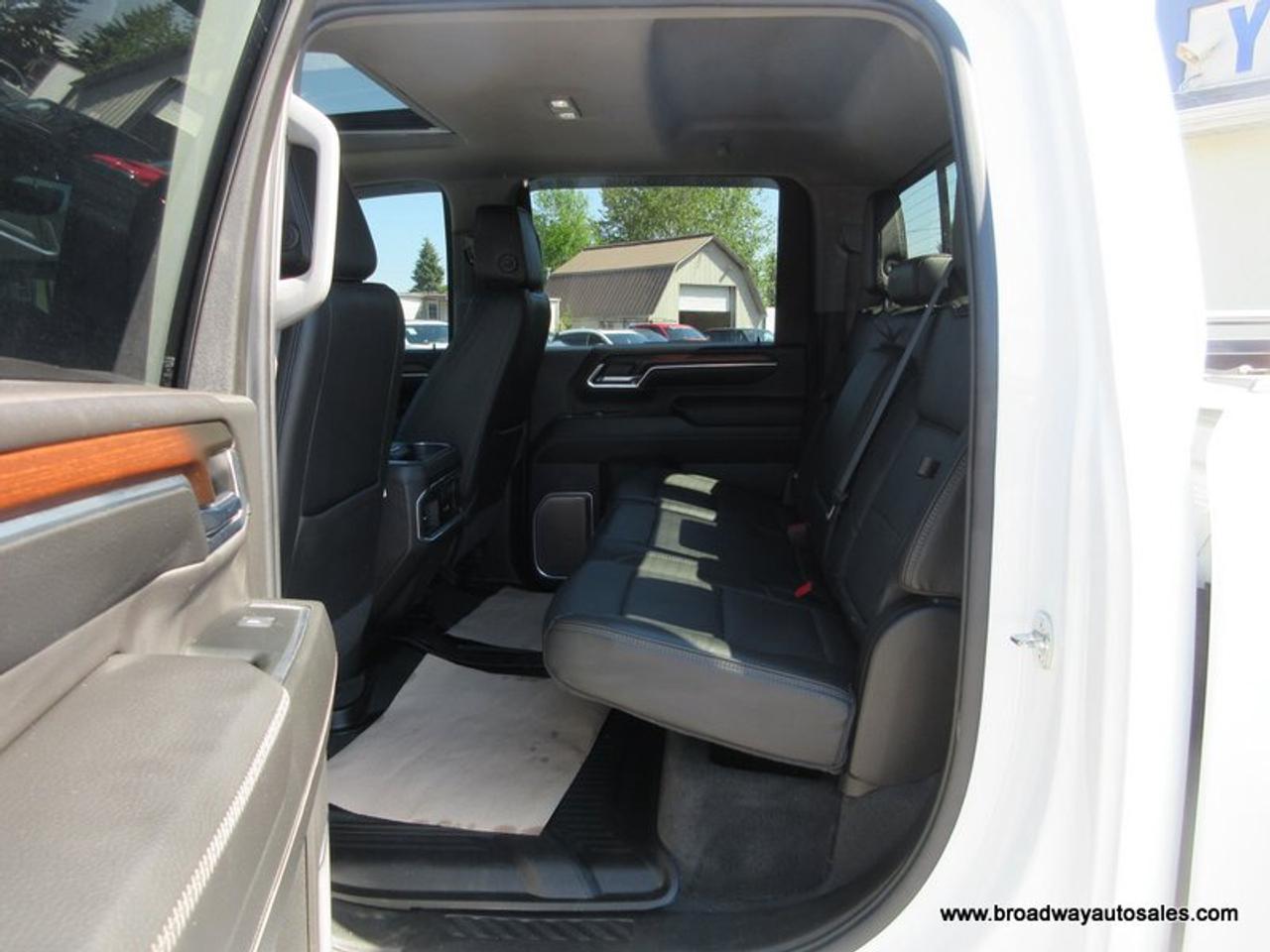 2024 GMC Sierra 2500 3/4 TON DENALI-PACKAGE 5 PASSENGER 6.6L - DURAMAX.. 4X4.. CREW-CAB.. 6.6-FOOT-BOX.. POWER SUNROOF.. LEATHER.. HEATED/AC SEATS.. POWER MIRRORS.. Photo