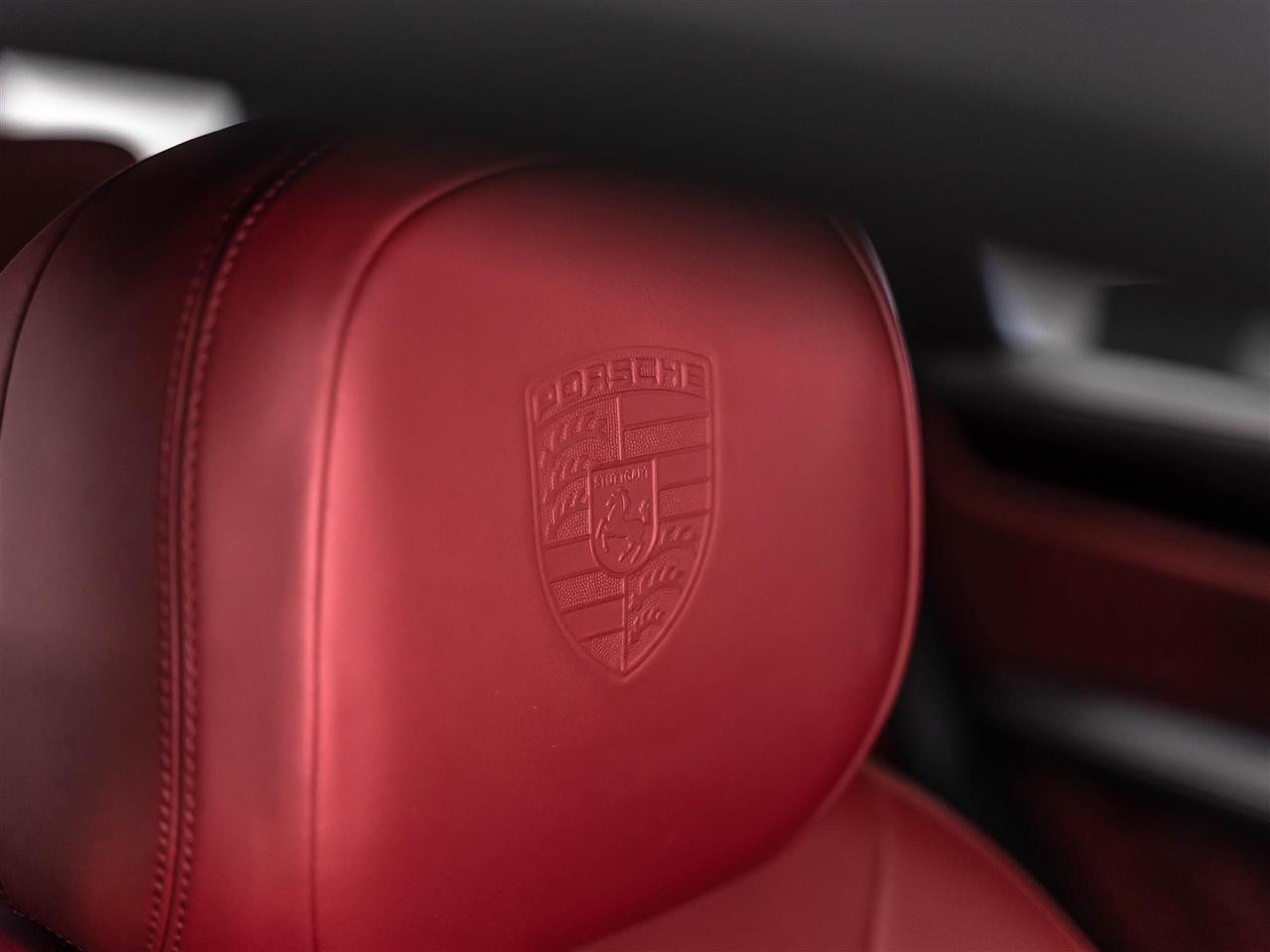 2020 Porsche Cayenne Premium Package|21 Spyder Design Wheels|Carbon Steering|Only 12,000KM Photo