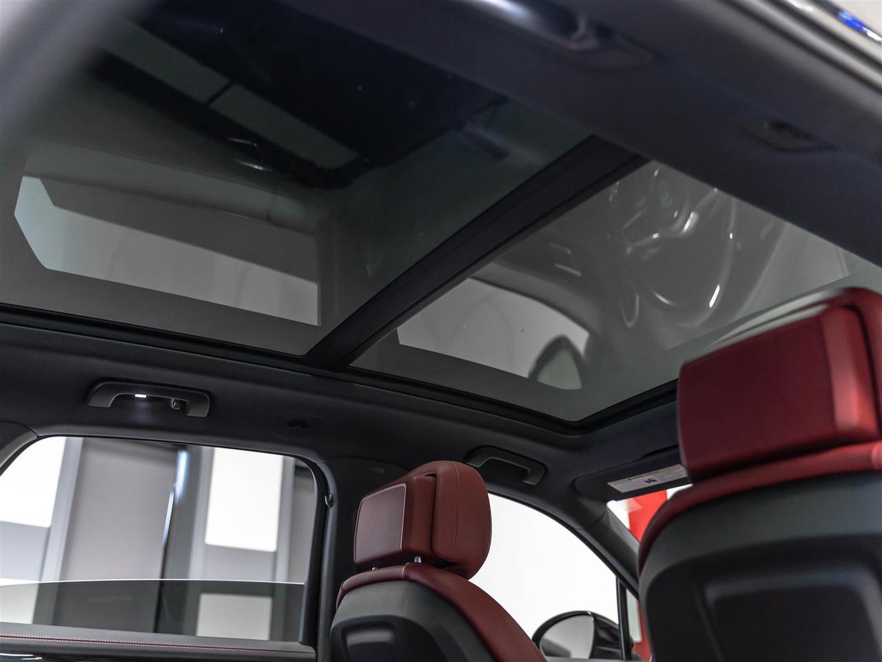 2020 Porsche Cayenne Premium Package|21 Spyder Design Wheels|Carbon Steering|Only 12,000KM Photo