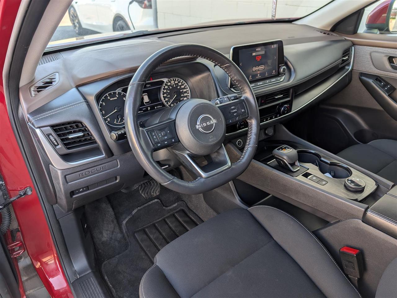 2023 Nissan Rogue S AWD - CARPLAY - REV CAM - REMOTE STARTER Photo