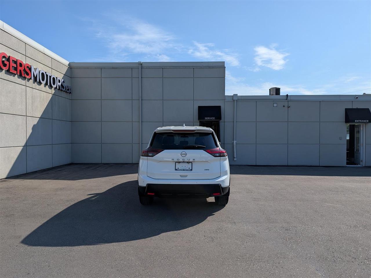2024 Nissan Rogue S AWD - CARPLAY - REV CAM - REMOTE STARTER Photo