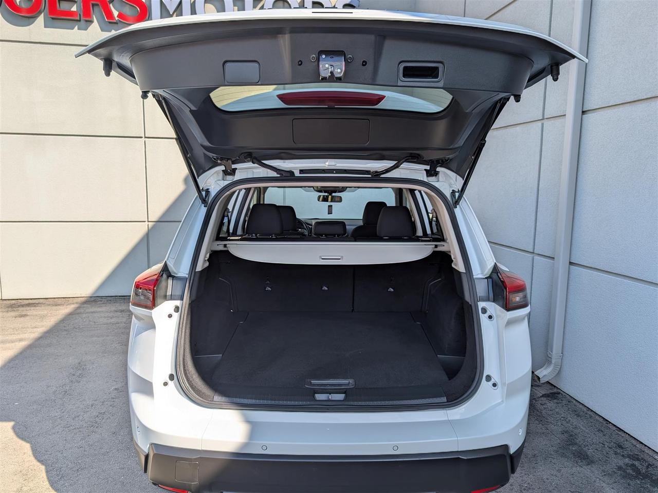 2024 Nissan Rogue S AWD - CARPLAY - REV CAM - REMOTE STARTER Photo
