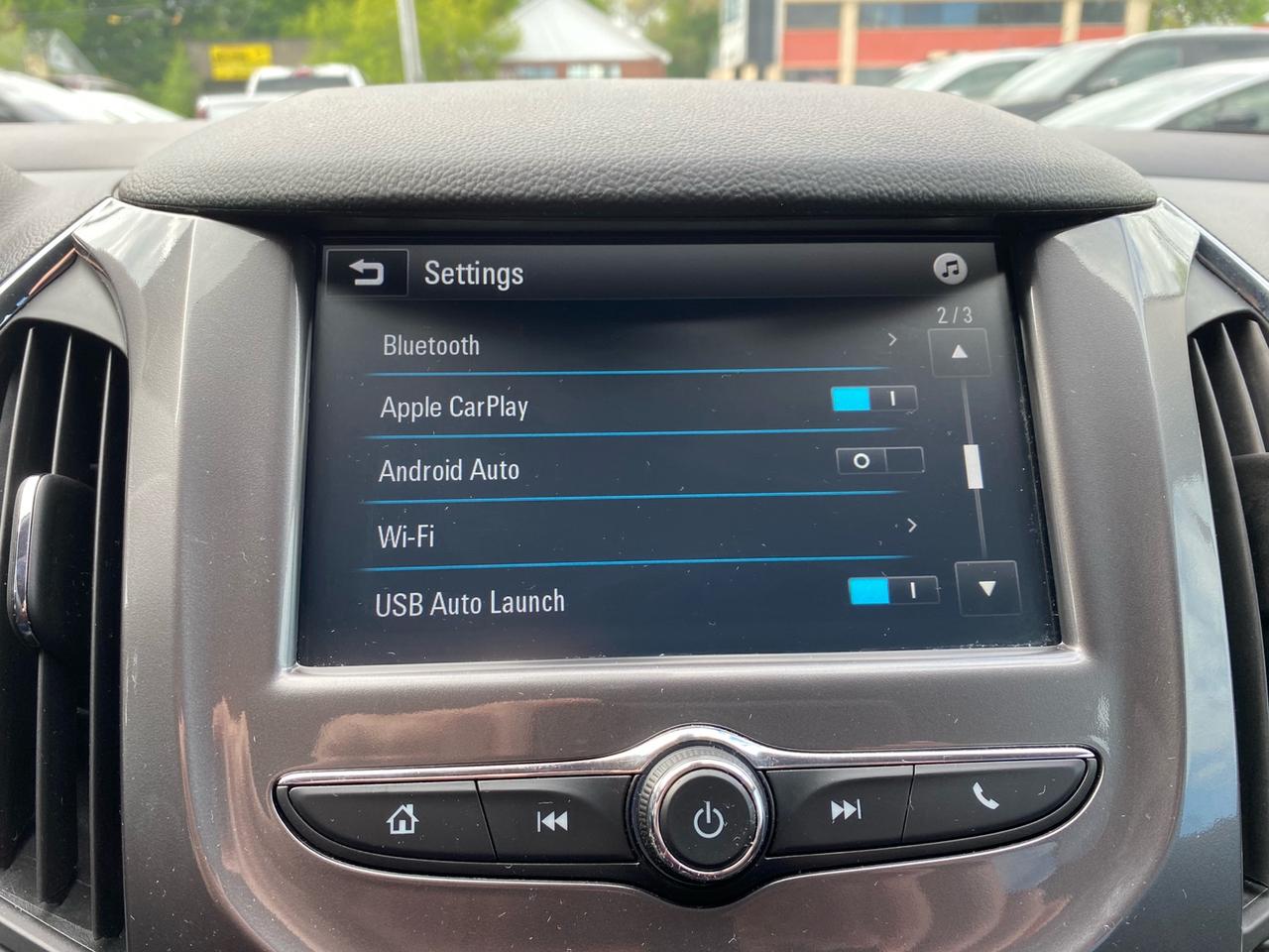 2018 Chevrolet Cruze LT | Hatchback | Turbo Diesel | Apple CarPlay | LOW KMS Photo