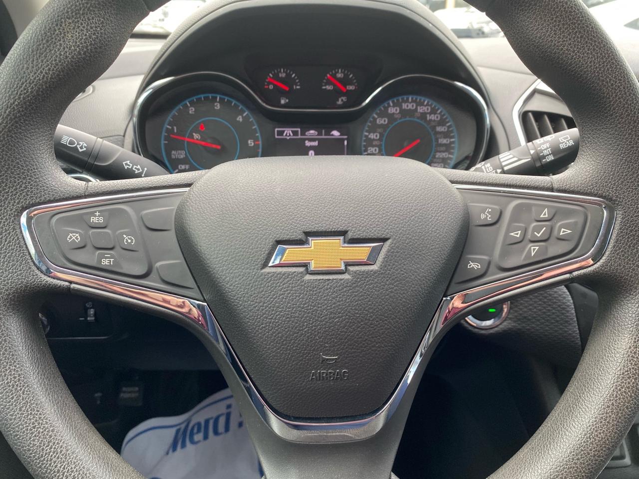 2018 Chevrolet Cruze LT | Hatchback | Turbo Diesel | Apple CarPlay | LOW KMS Photo