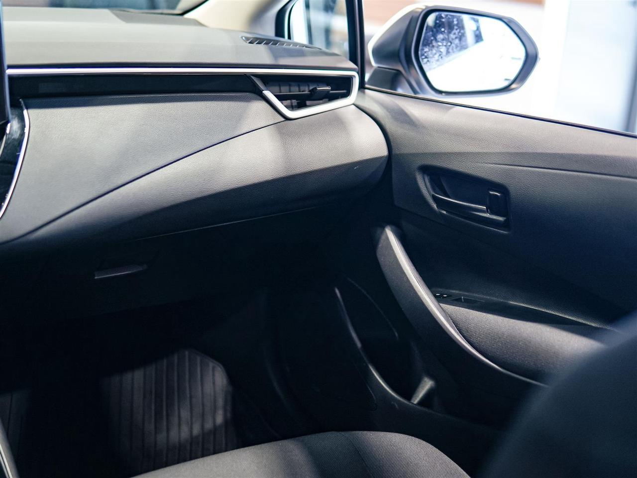 2022 Toyota Corolla LE | NO ACCIDENTS | BLIND SPOT | APP CONNECT Photo