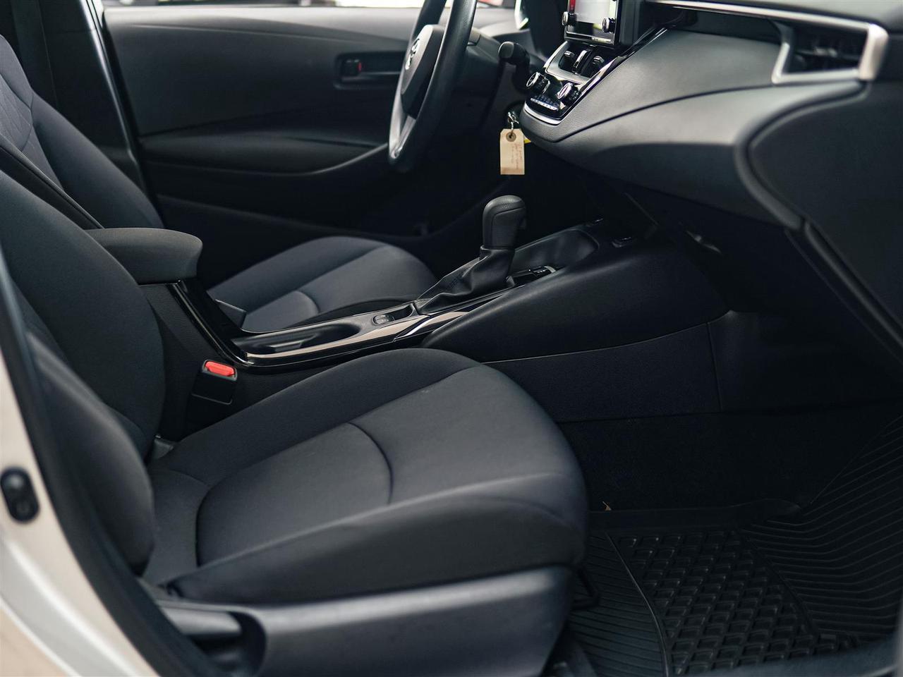 2022 Toyota Corolla LE | NO ACCIDENTS | BLIND SPOT | APP CONNECT Photo